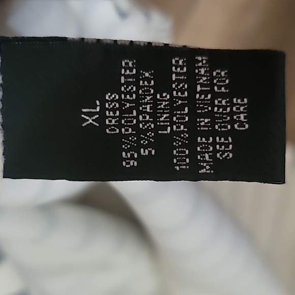 IZ Byer dress - Picture 4 of 4